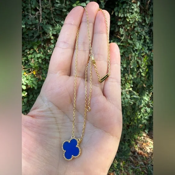 Alhambra style Blue and Gold Pendant Necklace - Picture 4 of 4